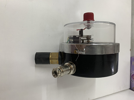 YTX-100 电接点压力表